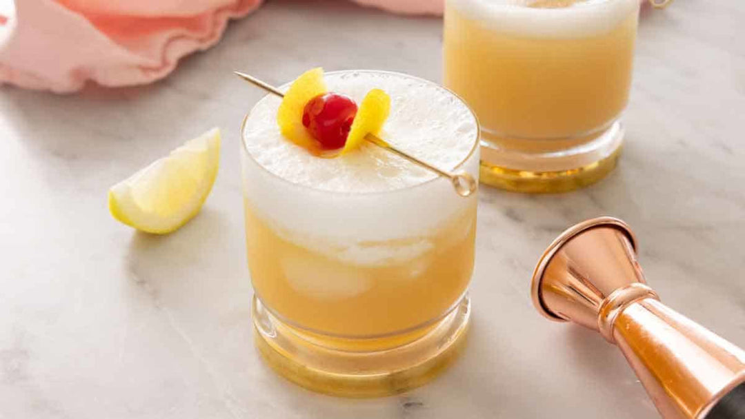 Cozy Up with a Winter Whiskey Sour: A Classic Twist on a Delicious Cocktail